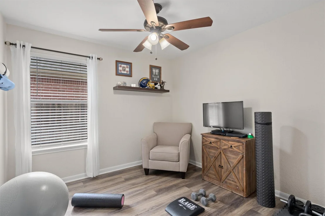 Photo of 332 Hidden Brook LN