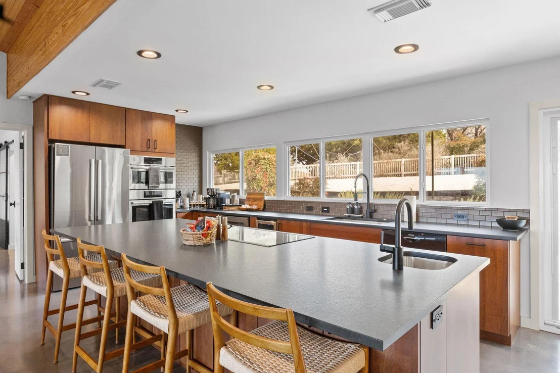 Photo of 3807 Cedar GLN