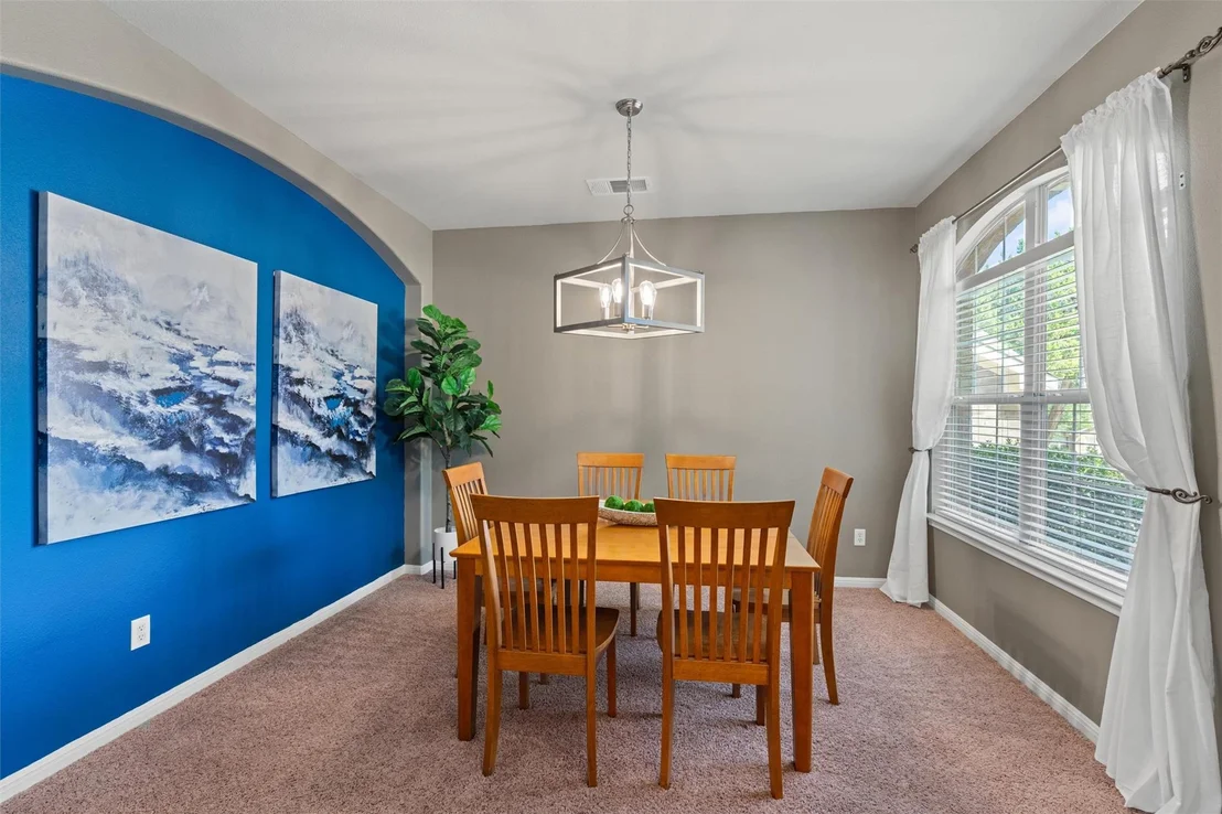 Photo of 1605 Teal TRL