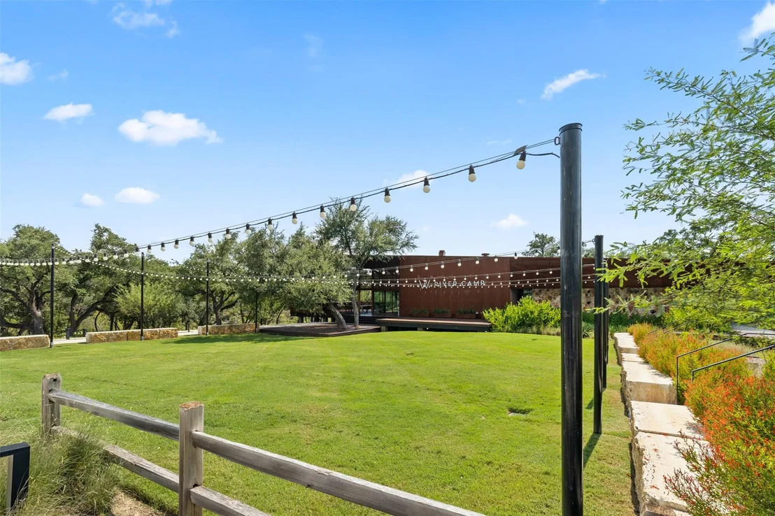 Photo of 432 Wolf Springs RD