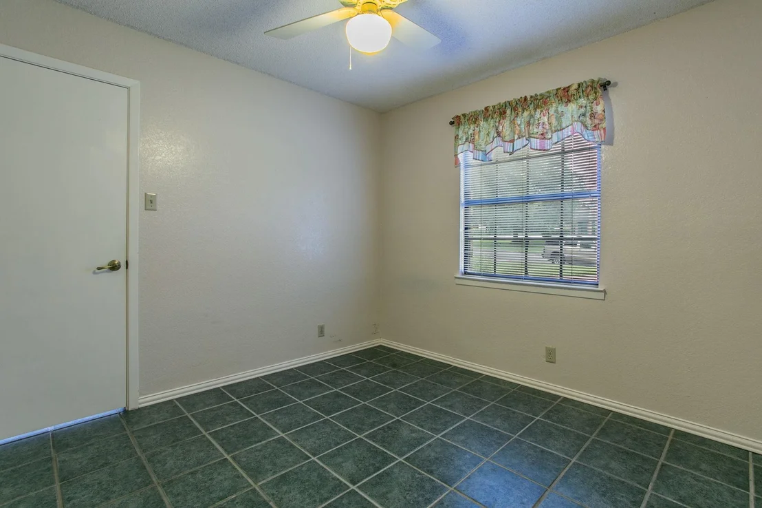 Photo of 3502 Elm DR