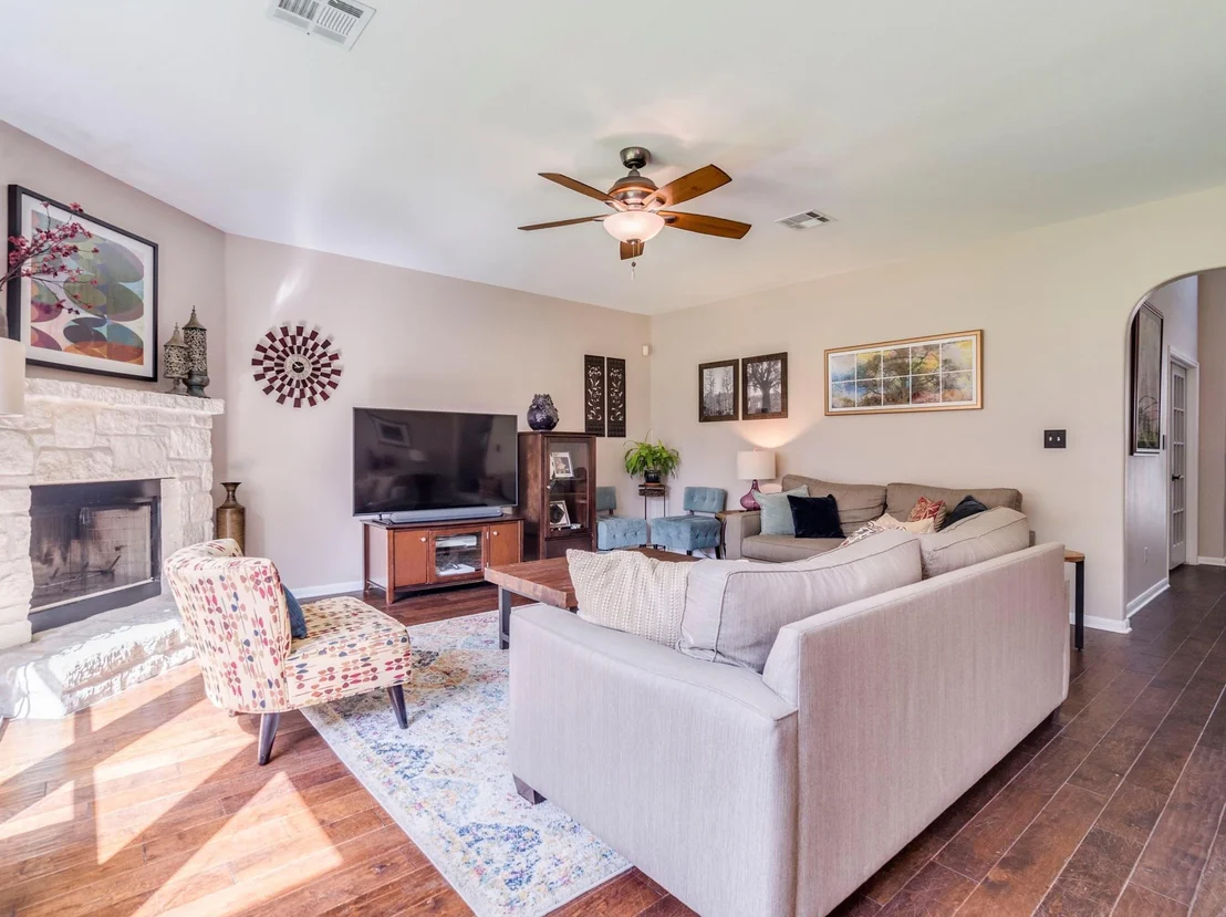 Photo of 1218 Heppner DR