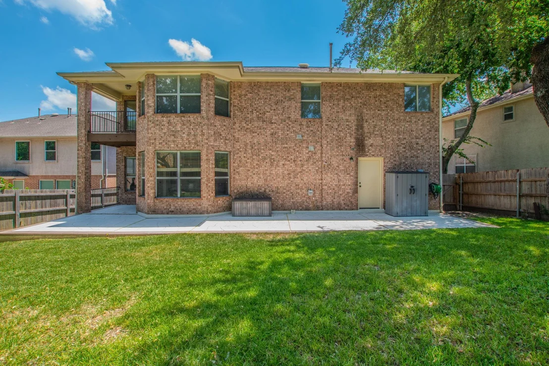 Photo of 3988 Lord Byron CIR