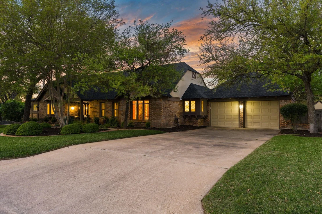 Photo of 4216 Tallowood DR