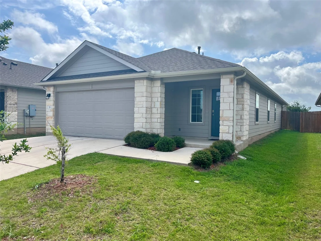 Photo of 211 Hamilton Pool LN