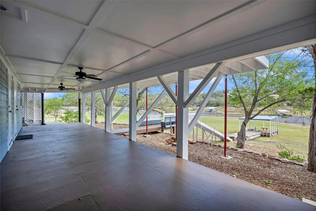 Photo of 1514 Sunset Cliff RD