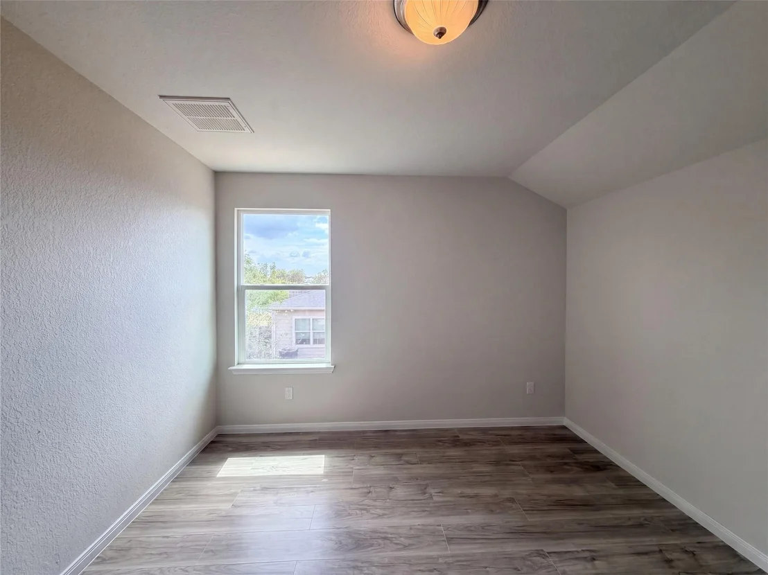 Photo of 1508 Ferryman DR