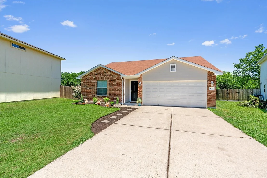 Photo of 620 Lavaca LOOP