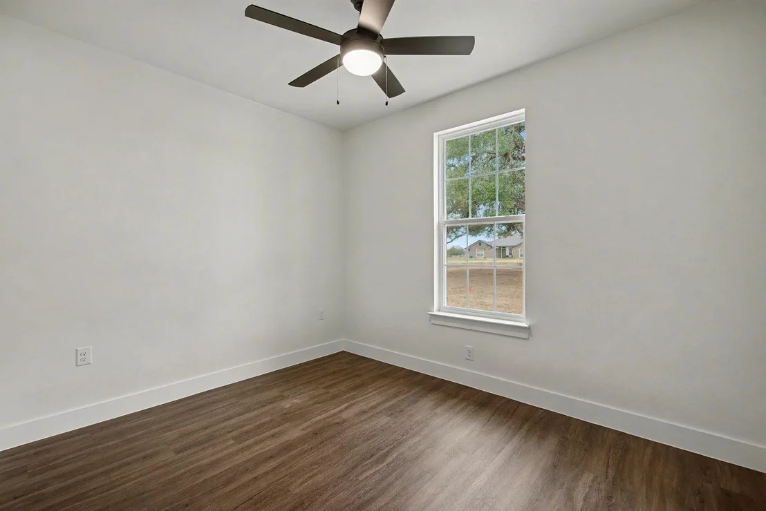 Photo of 425 County Road 3152