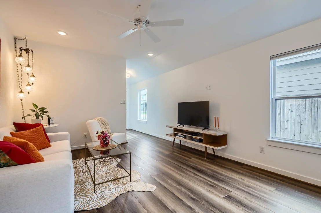 Photo of 148 Earl Keen ST