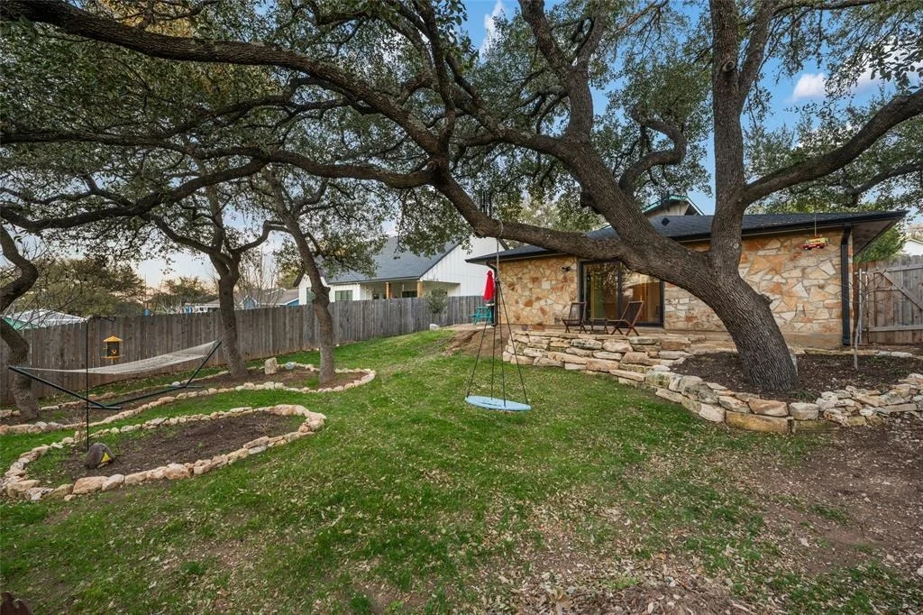 Photo of 2210 Red Fox RD