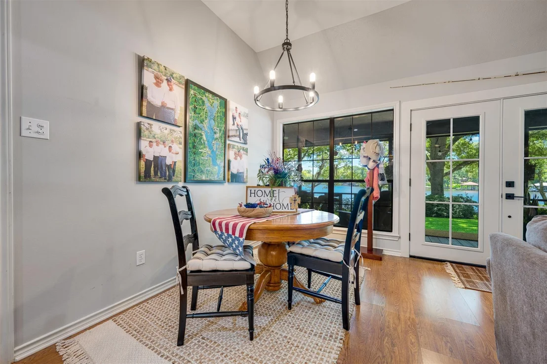 Photo of 23258 Edgewater DR