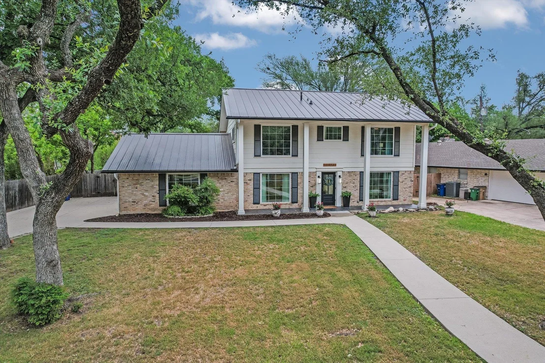 Photo of 11903 Brookwood CIR