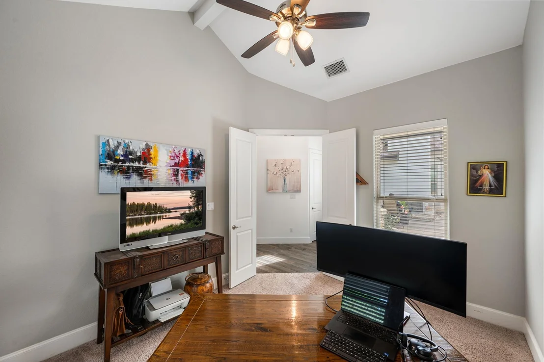 Photo of 401 Skyflower DR