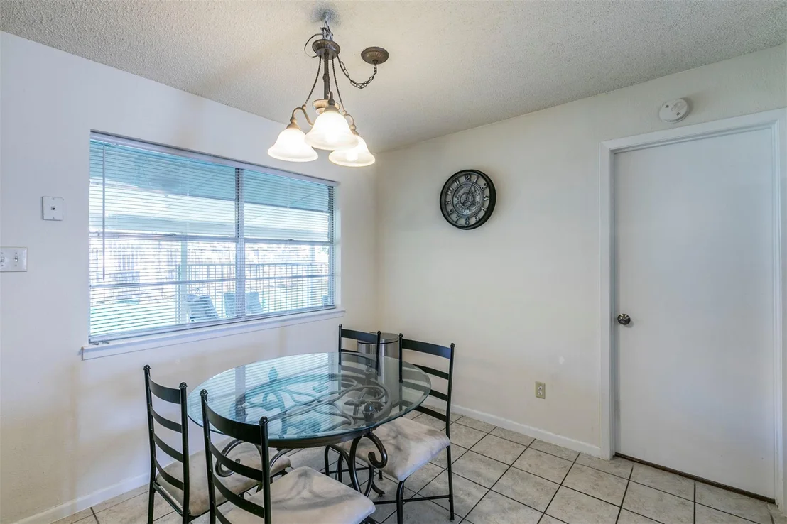 Photo of 605 Manning DR