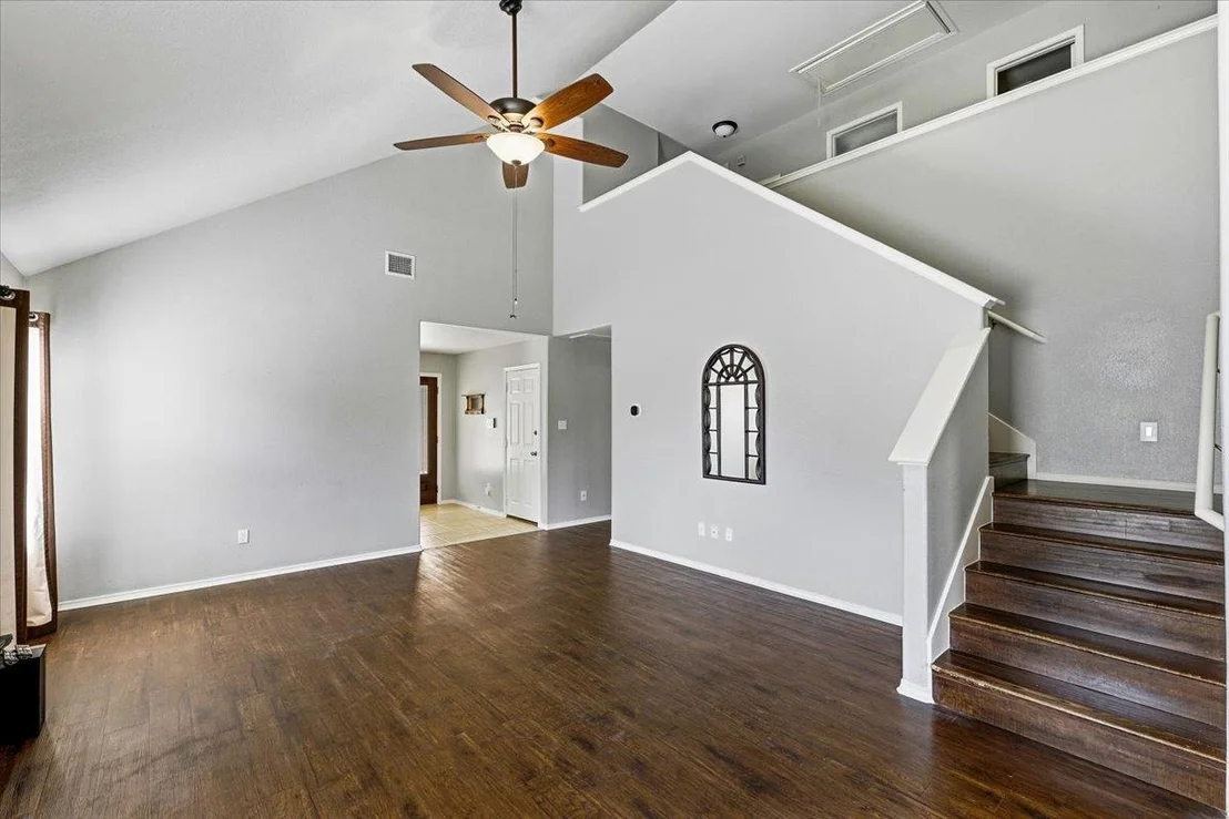 Photo of 211 Falcon LN