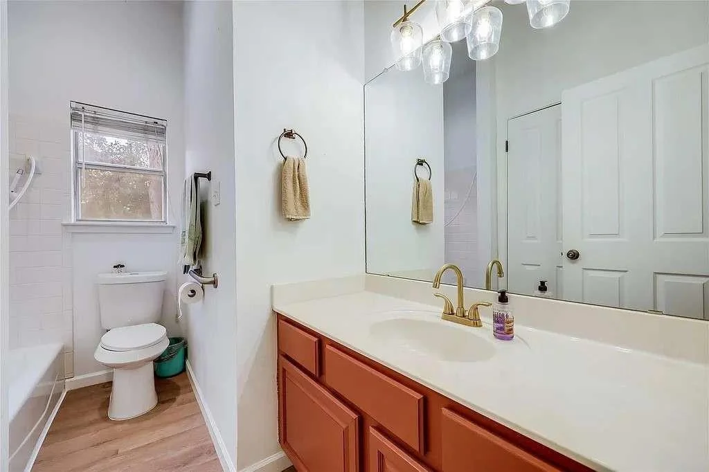 Photo of 107 Patricia RD