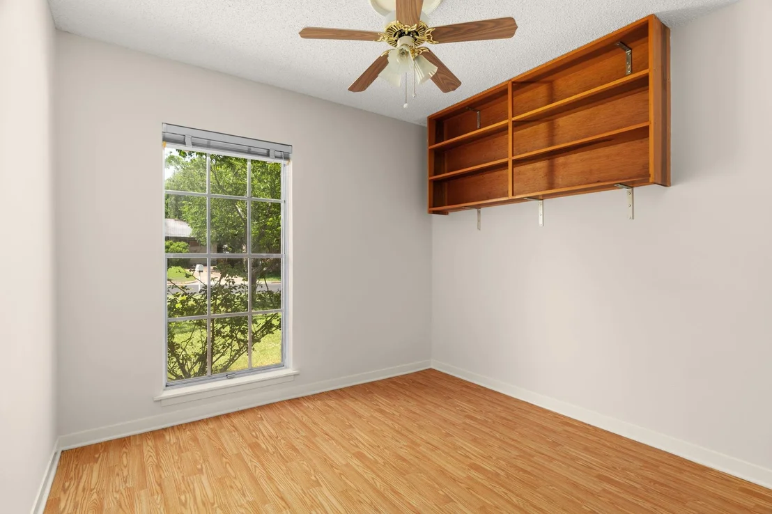 Photo of 6804 Miranda DR