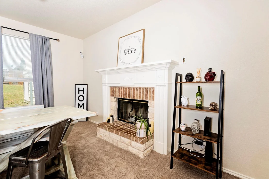 Photo of 5309 White Rock
