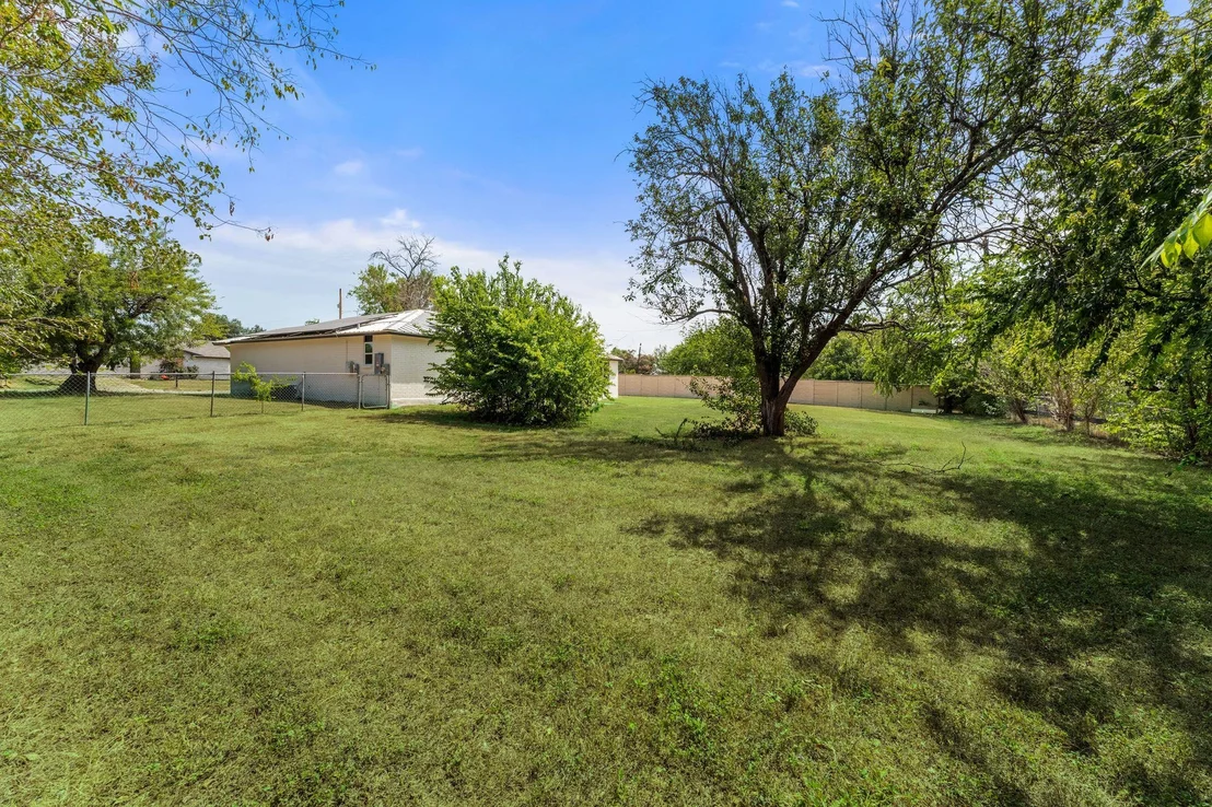 Photo of 1500 Wildflower DR