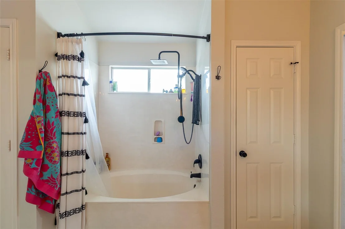 Photo of 2211 Memory LN