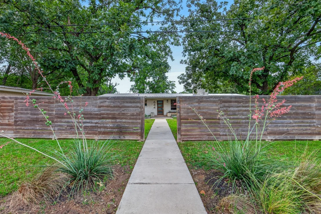 Photo of 644 Cypress RDG