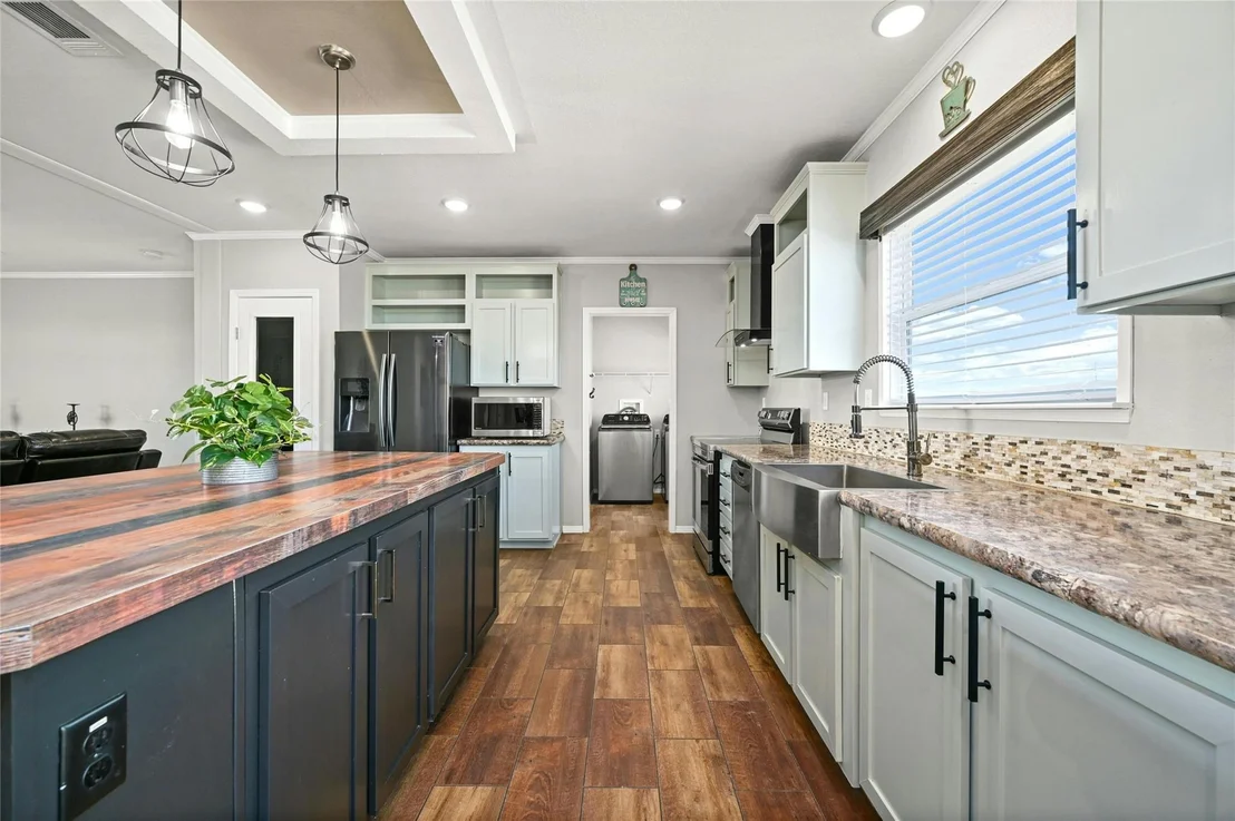 Photo of 128 Dockal DR