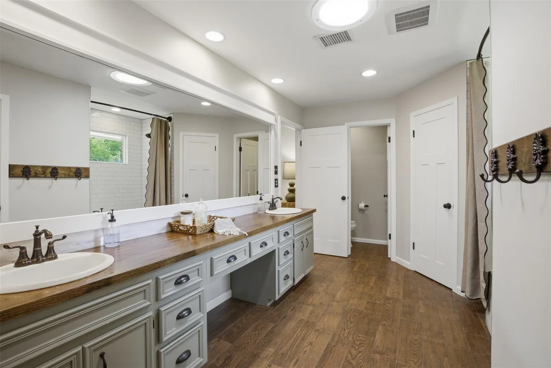 Photo of 4301 Verde VIS