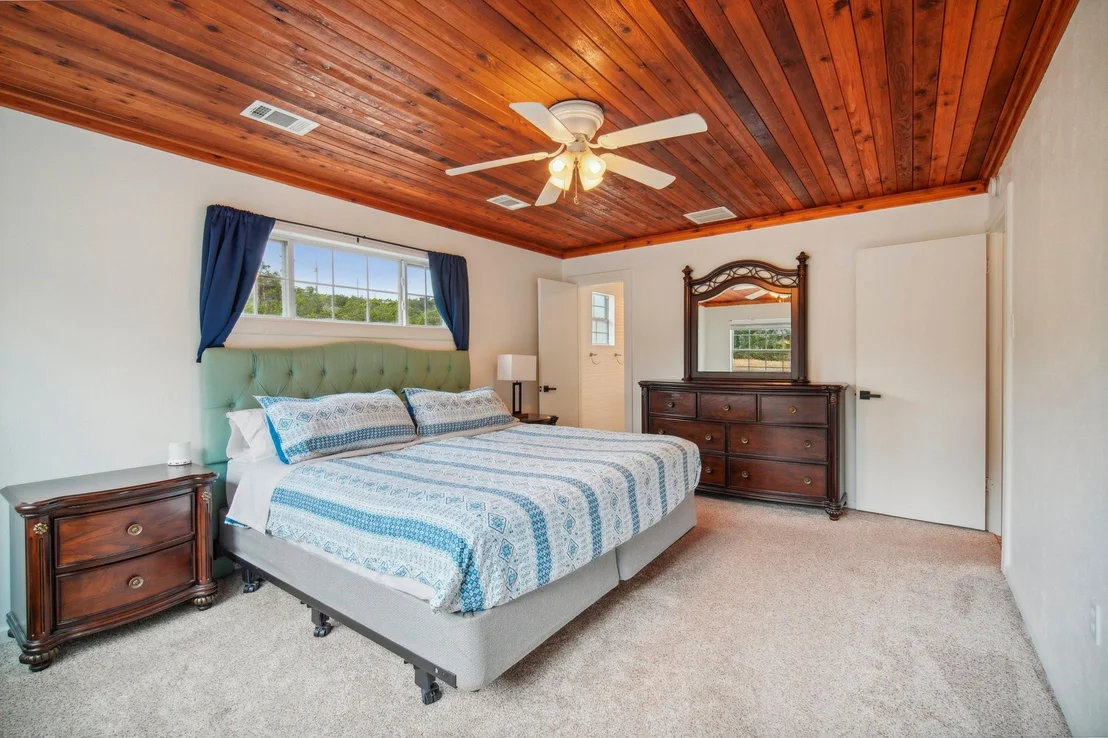 Photo of 1815 Spring Valley DR