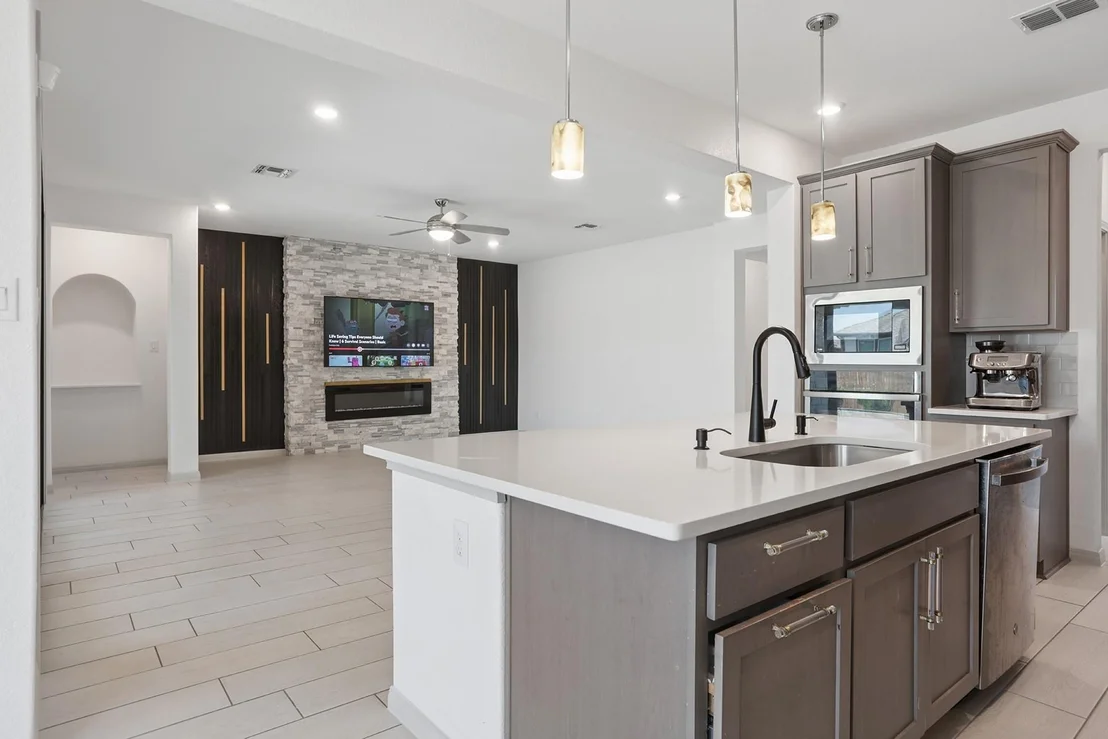 Photo of 5616 Monrovia LN
