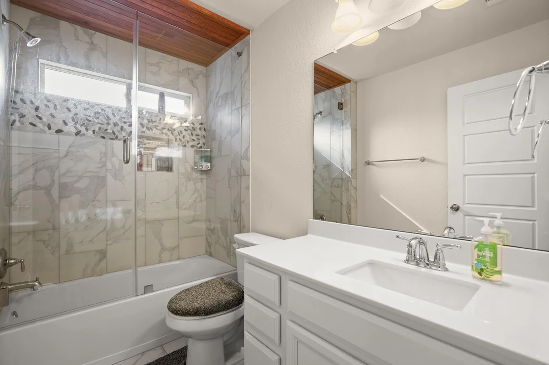 Photo of 111 Bobolink CV