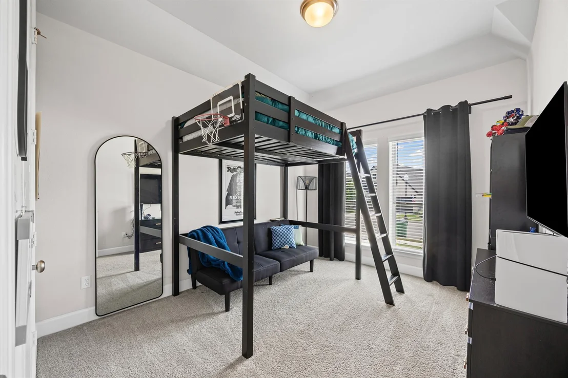 Photo of 108 Chinaberry BND