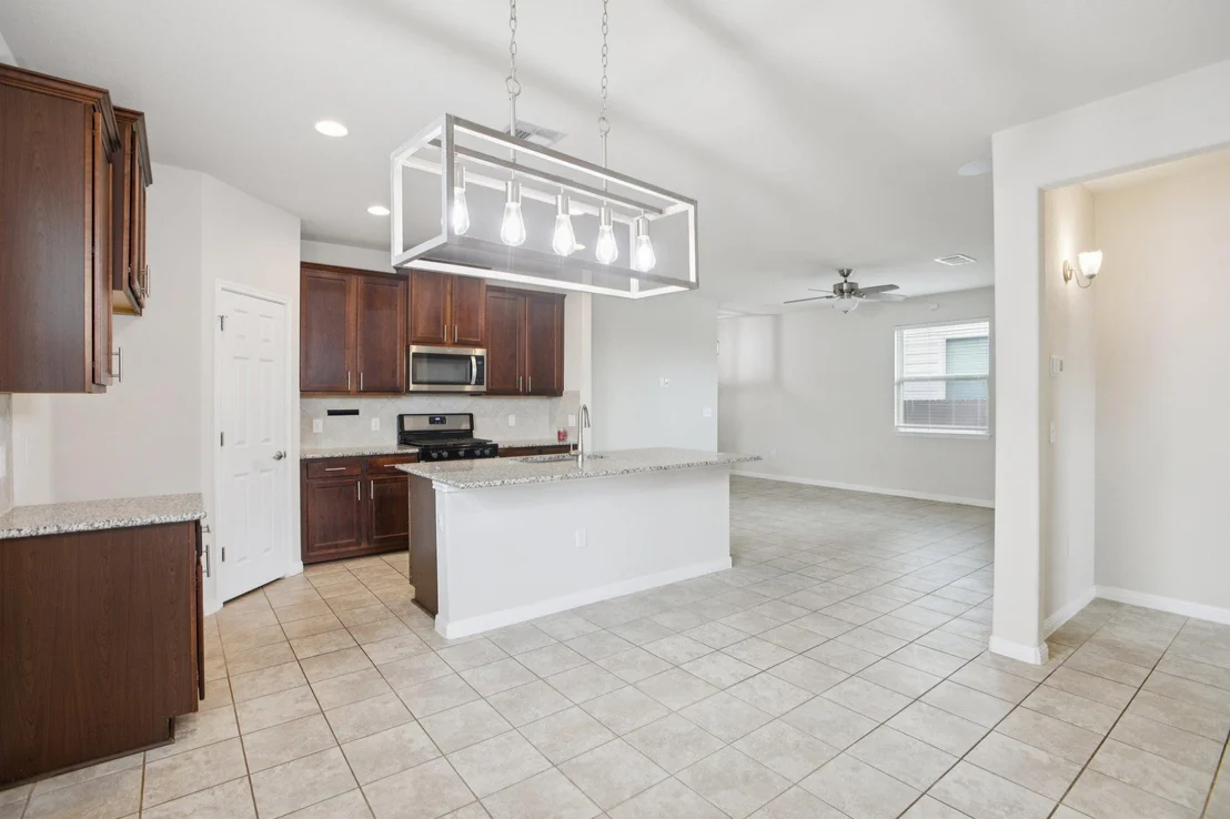 Photo of 176 Mayney LN