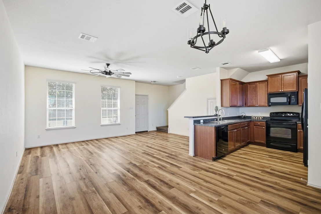 Photo of 408 Azurite DR