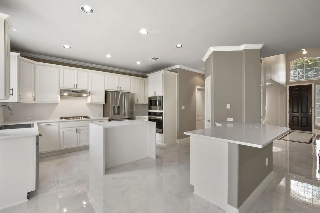 Photo of 7601 Crackling Creek DR