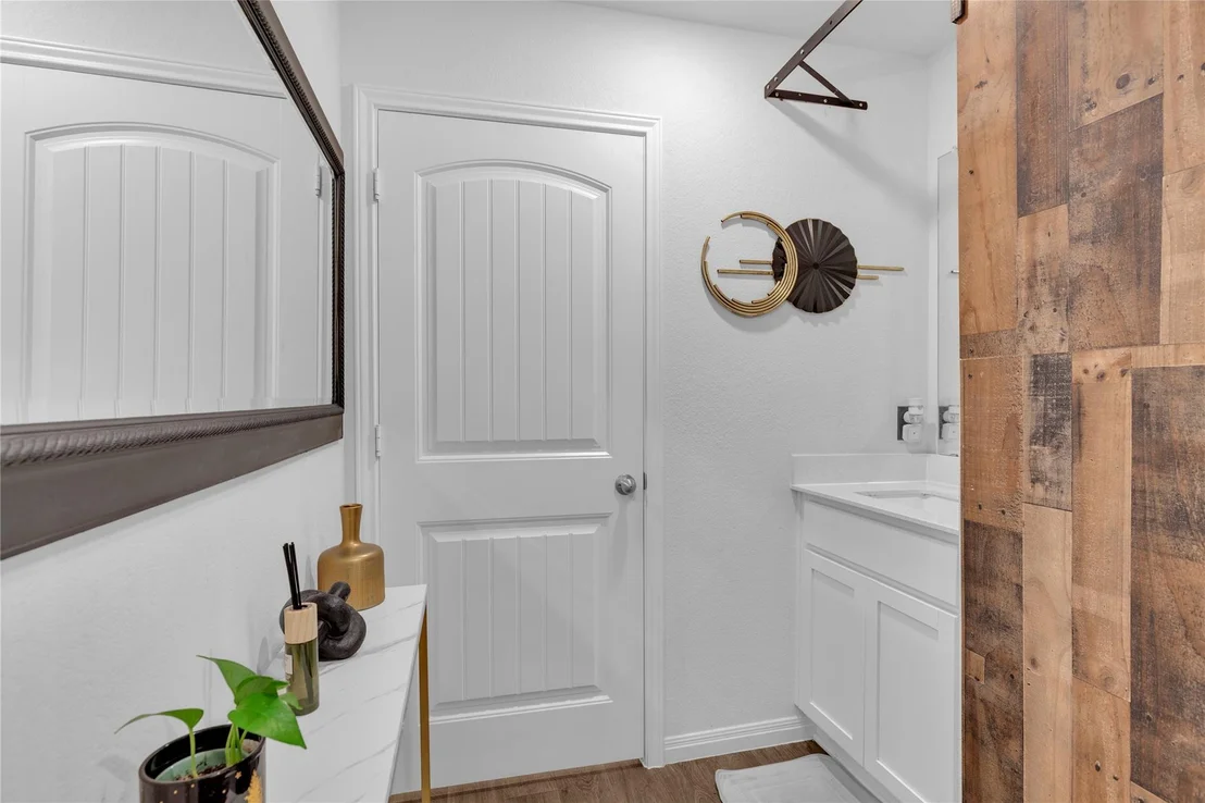 Photo of 397 Evergreen Sumac LOOP