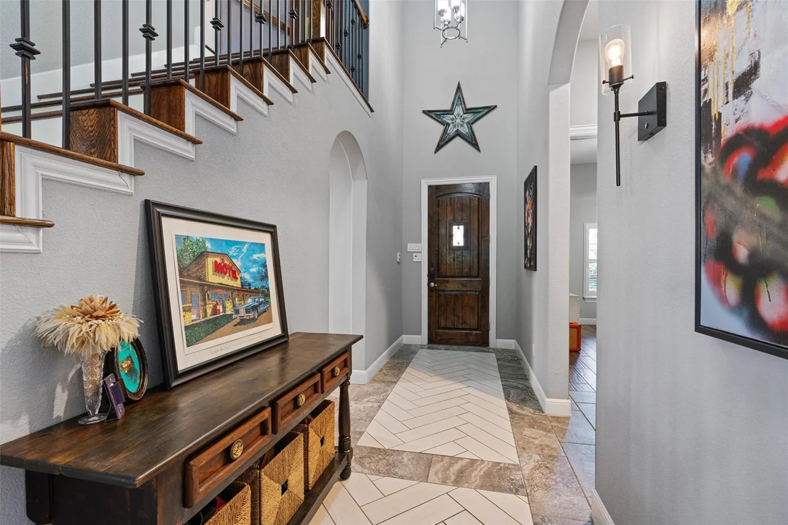 Photo of 3704 Gildas PATH
