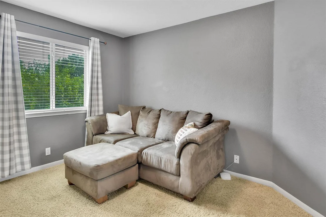 Photo of 2008 QUAIL VALLEY DR