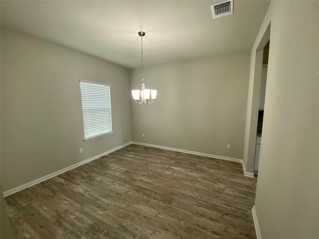 Photo of 632 Donegal LN