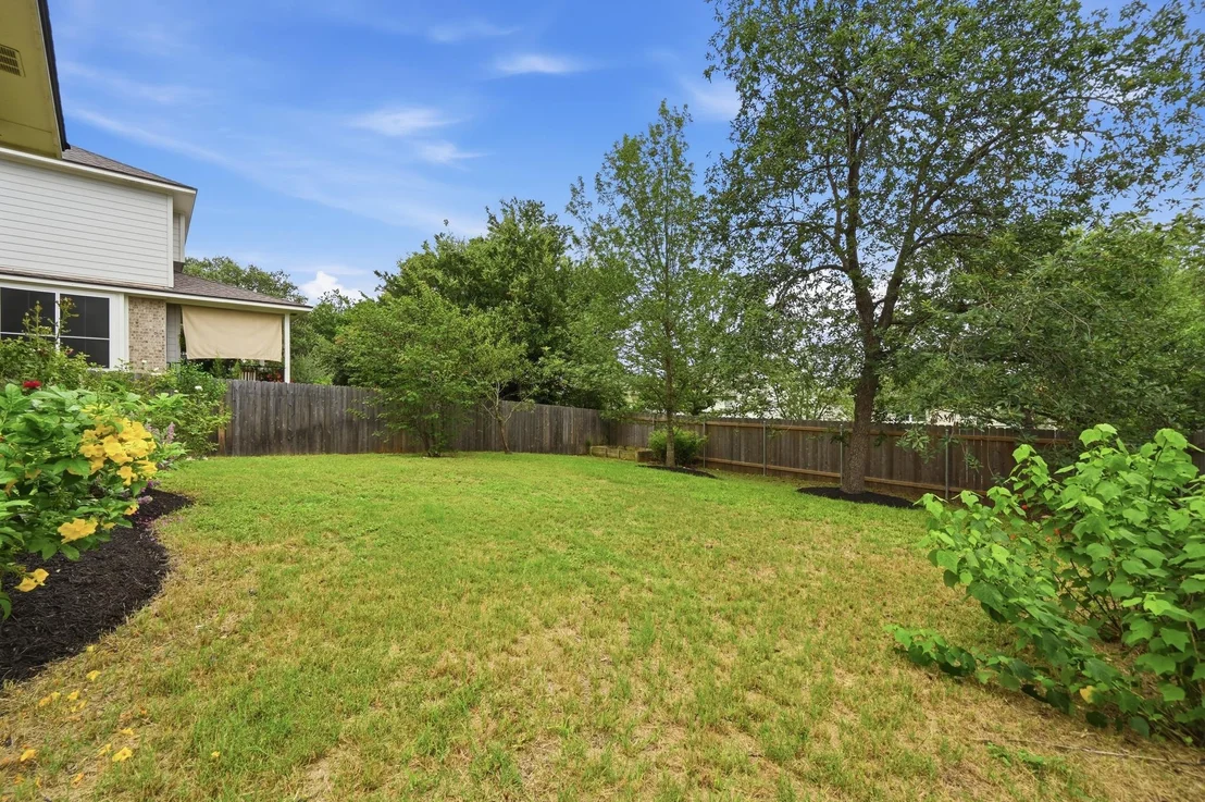 Photo of 10701 Beard Ave