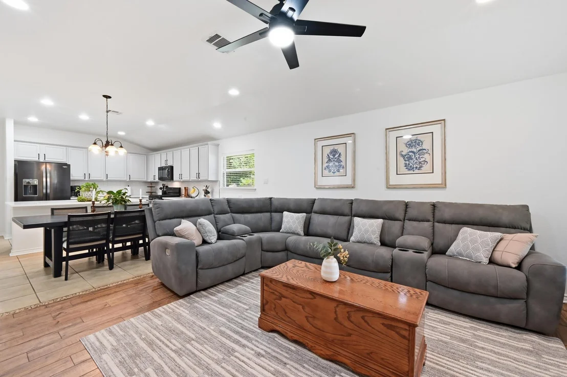 Photo of 1118 Giberson WAY