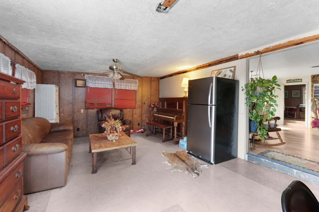Photo of 835 Whited ST