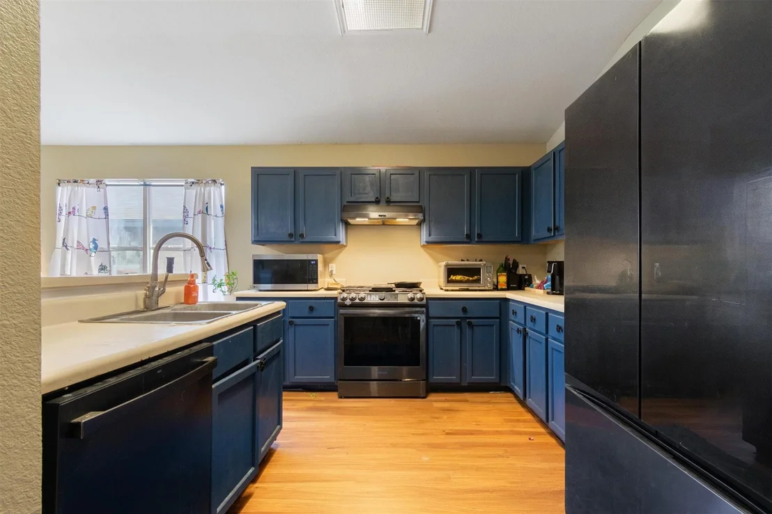 Photo of 4101 Louise Lee DR