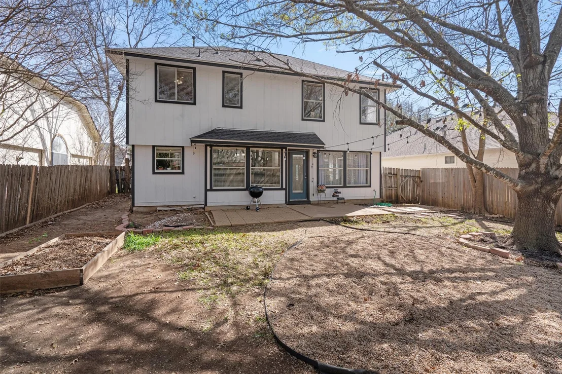 Photo of 1002 Pathfinder WAY