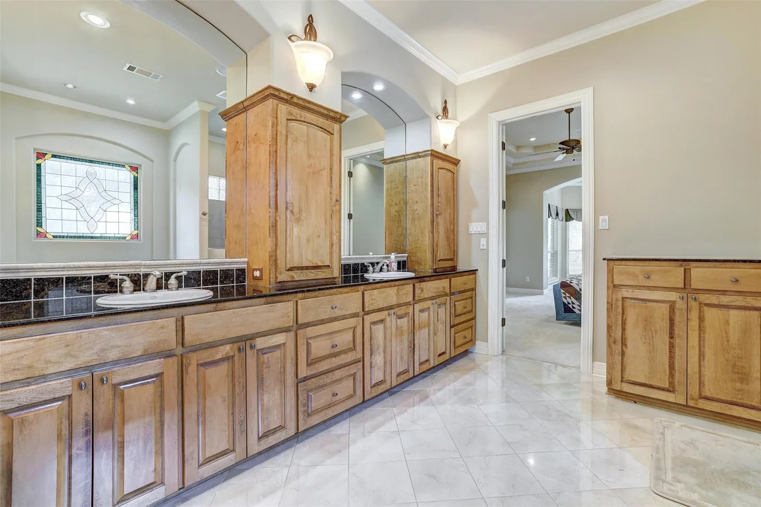 Photo of 25 Meadows End DR