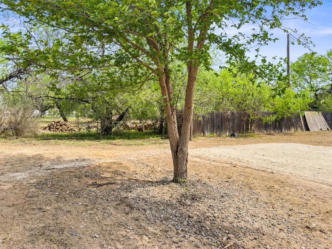 Photo of 933 County Road 118