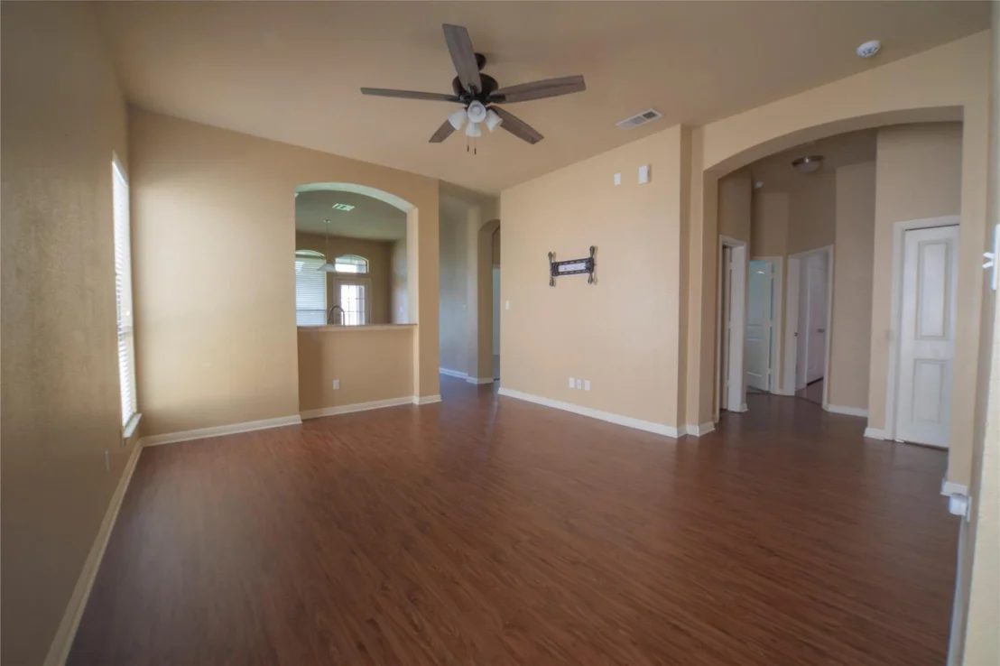 Photo of 3416 Castleton DR