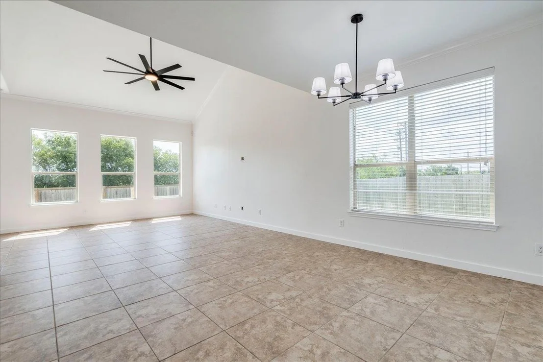 Photo of 484 Travertine TRL