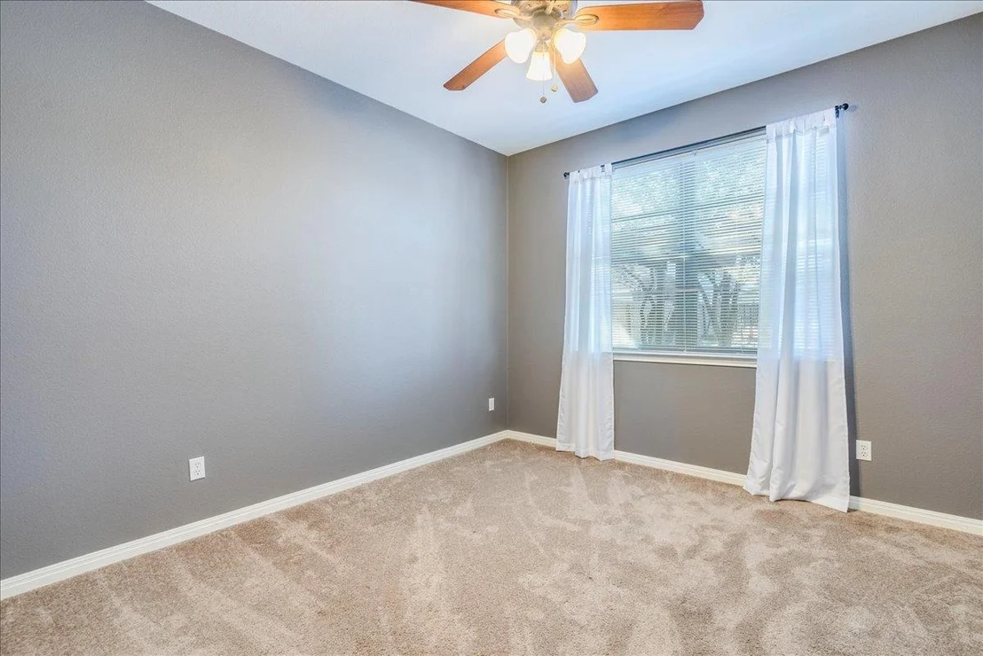 Photo of 11 Rhapsody LN