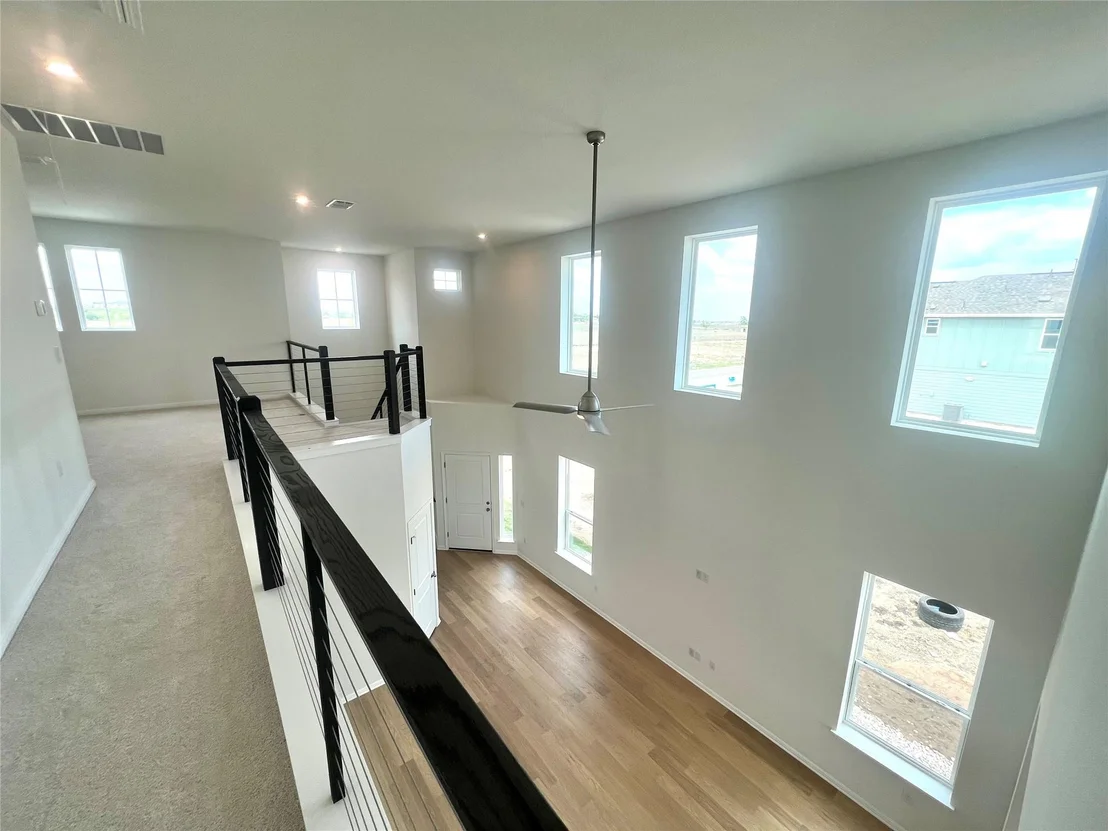 Photo of 343 Young ST